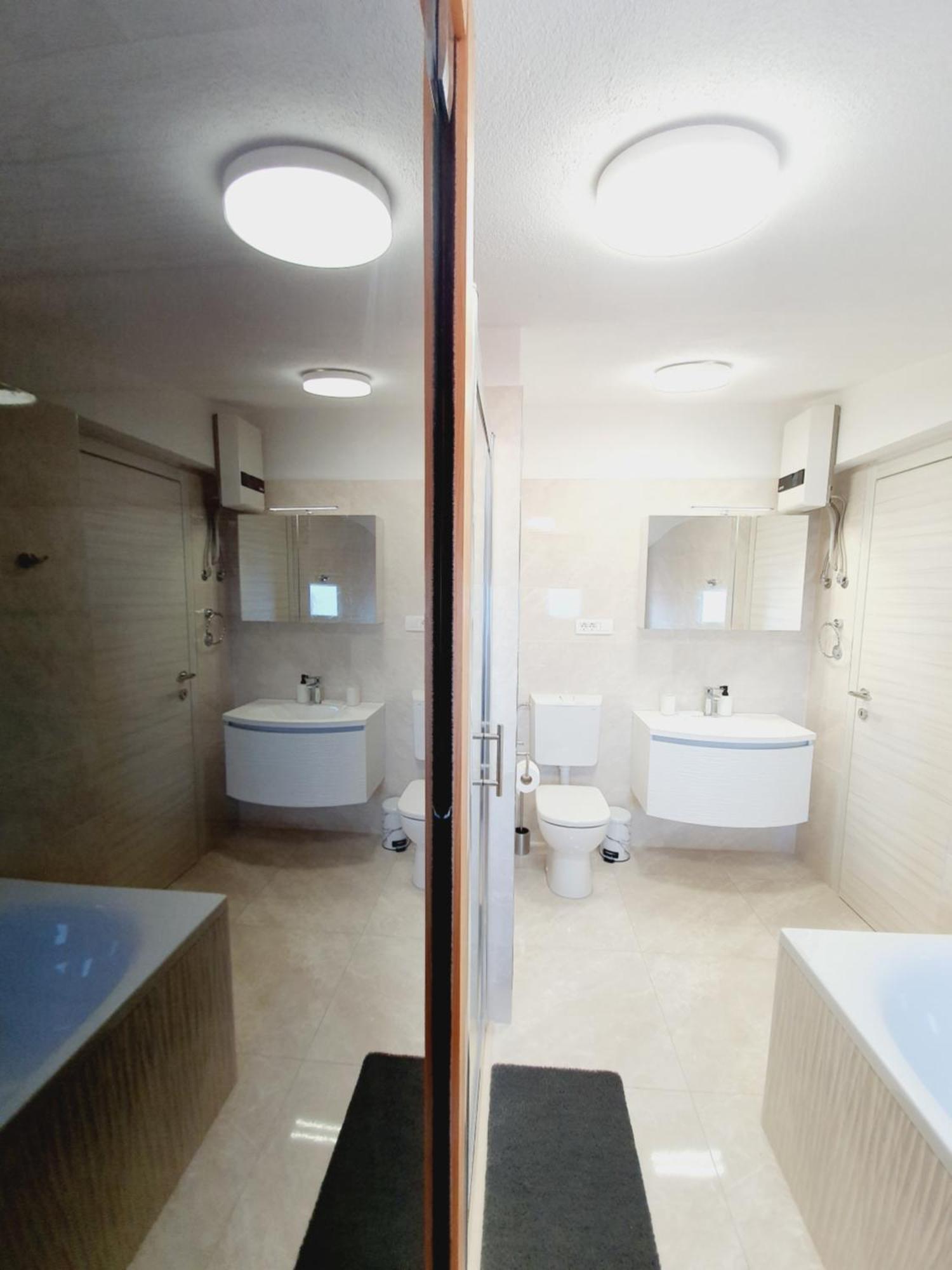 White House Apartments ดูกีรัท ภายนอก รูปภาพ