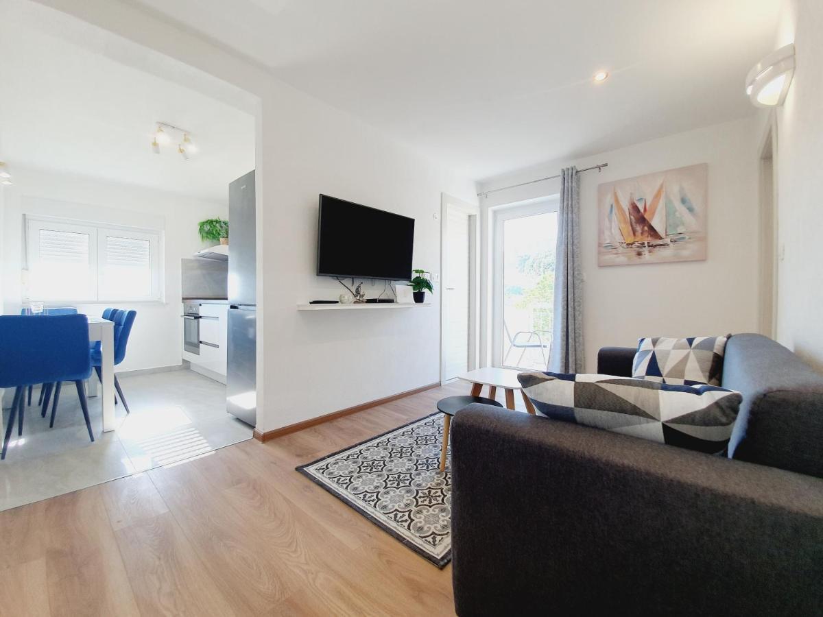 White House Apartments ดูกีรัท ภายนอก รูปภาพ