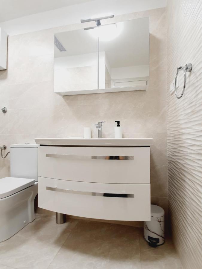 White House Apartments ดูกีรัท ภายนอก รูปภาพ