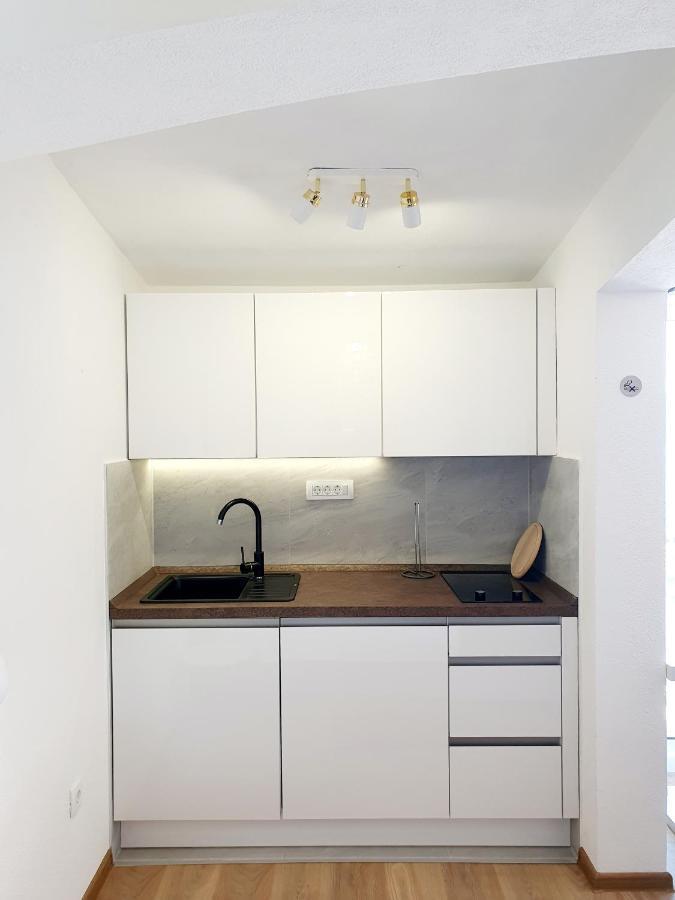White House Apartments ดูกีรัท ภายนอก รูปภาพ